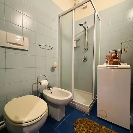 Sunday's Flat/monolocale Zona Bocconi Apartment Milan