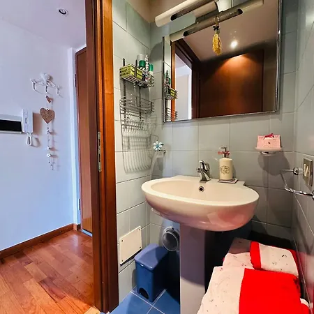 Sunday's Flat/monolocale Zona Bocconi Apartment *