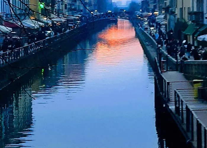 Sunday's Flat/monolocale Zona Bocconi 아파트