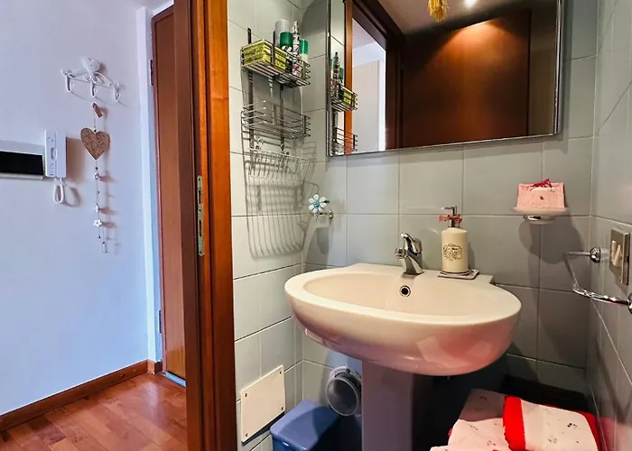 Sunday's Flat/monolocale Zona Bocconi 아파트 *