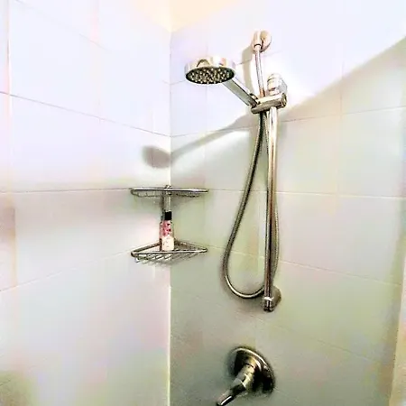 Sunday's Flat/monolocale Zona Bocconi Apartament Mediolan