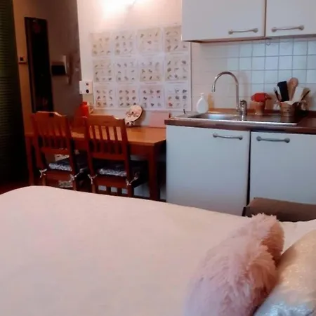Apartament Sunday's Flat/monolocale Zona Bocconi Mediolan